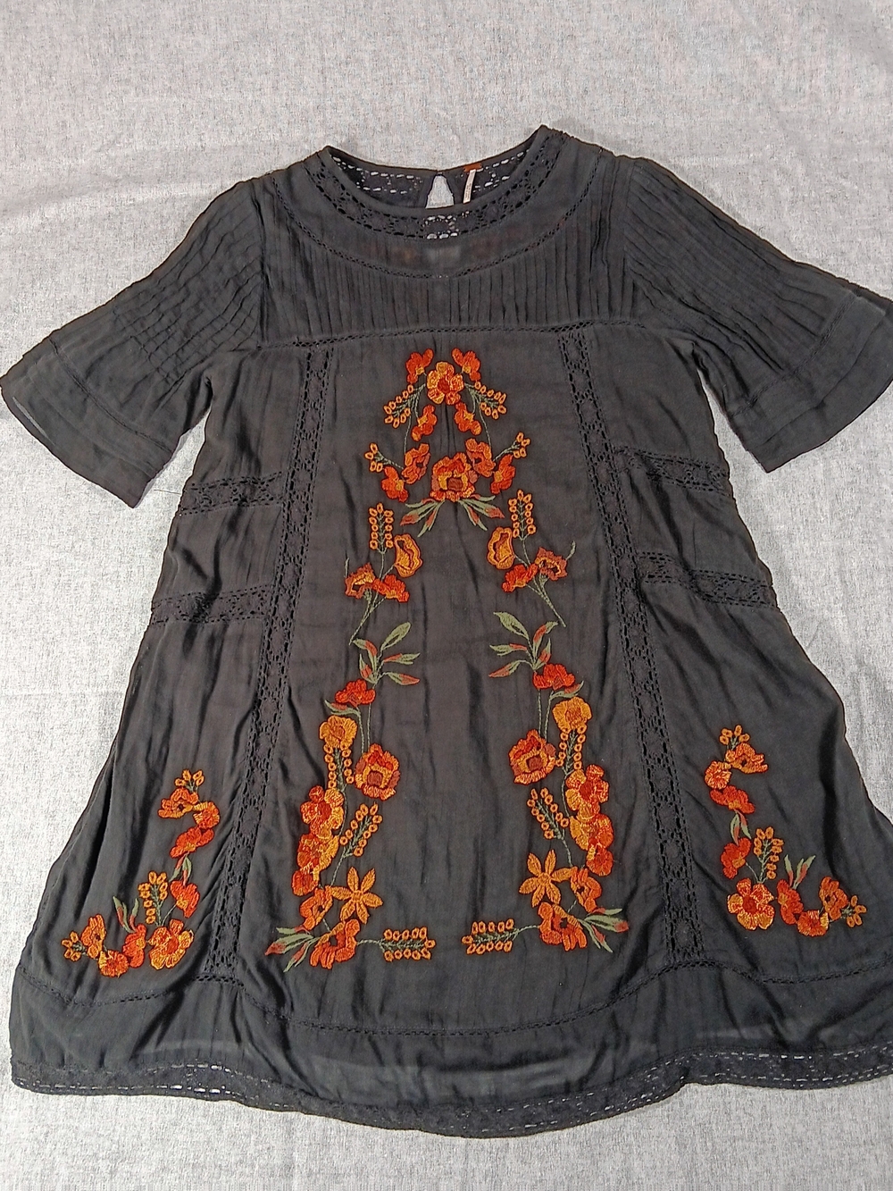Free People Black Crochet Lace Embroidered Floral Boho Dress Size XS
